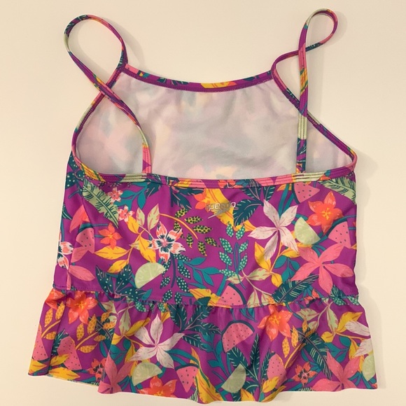 Speedo two piece swimsuit - Picture 3 of 5